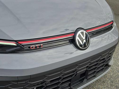 2026 Volkswagen Golf GTI SE