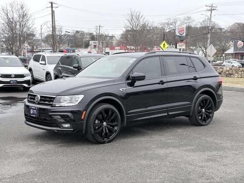 2021 Volkswagen Tiguan 2.0T SE R-Line Black