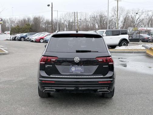 2021 Volkswagen Tiguan 2.0T SE R-Line Black