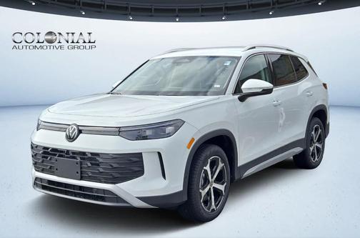2025 Volkswagen Tiguan 2.0T SE