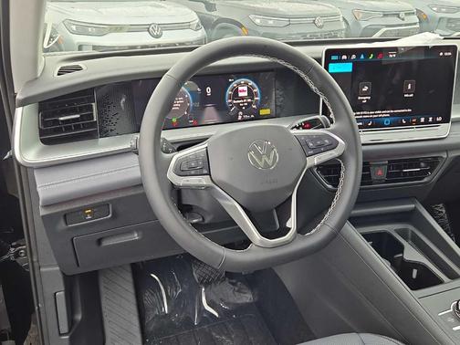 2025 Volkswagen Tiguan 2.0T SE