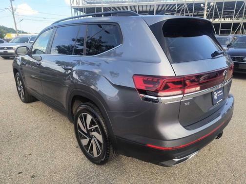 2025 Volkswagen Atlas 2.0T SE