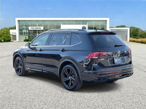 2024 Volkswagen Tiguan 2.0T SE R-Line Black