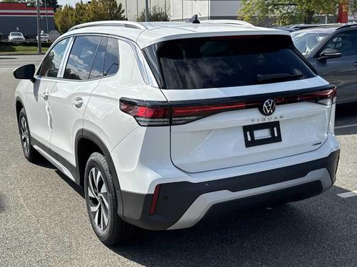 2025 Volkswagen Tiguan 2.0T S