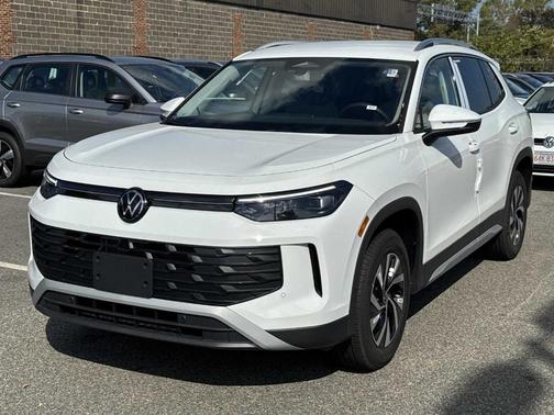 2025 Volkswagen Tiguan 2.0T S