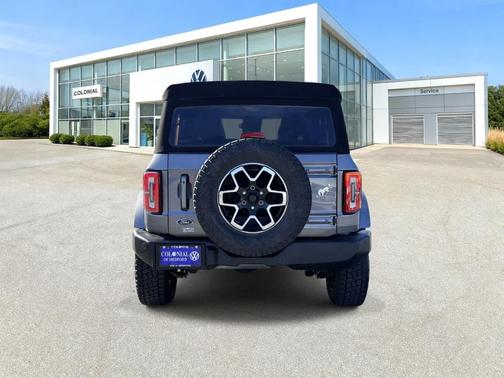 Carbonized Gray 2021 Ford Bronco Outer Banks