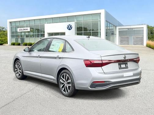 Pyrite Silver Metallic 2026 Volkswagen Jetta 1.5T SE