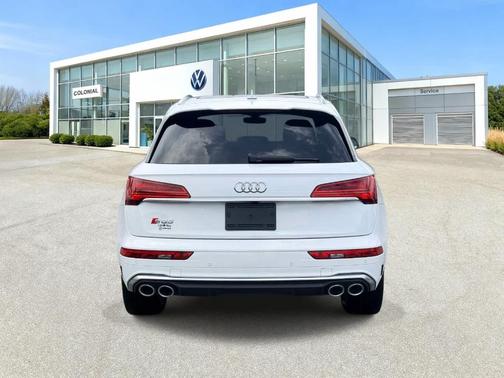 Ibis White 2022 Audi SQ5 3.0T Premium Plus