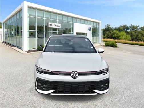 Opal White Pearl 2026 Volkswagen Golf GTI 2.0T SE