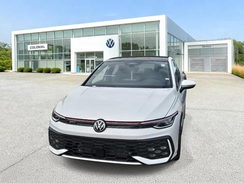 Opal White Pearl 2026 Volkswagen Golf GTI 2.0T SE