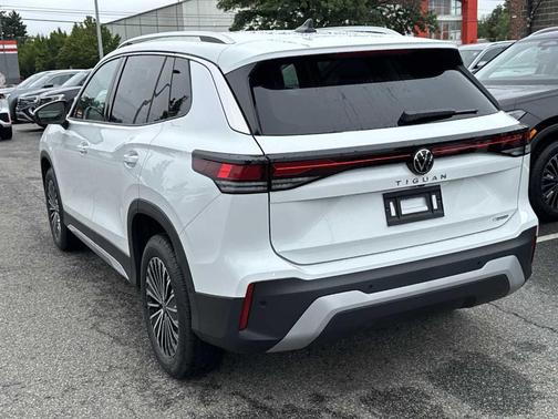 2025 Volkswagen Tiguan 2.0T S
