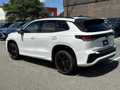 2025 Volkswagen Tiguan 2.0T SE R-Line Black