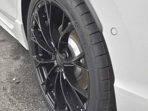 2025 Volkswagen Golf R 2.0T Black Edition
