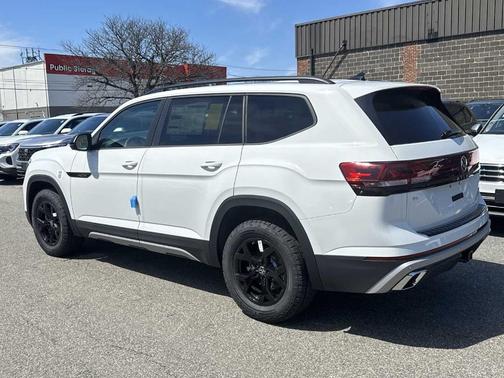 2025 Volkswagen Atlas 2.0T Peak Edition