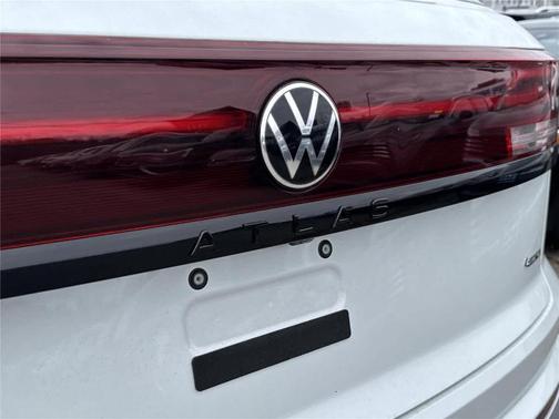 Opal White Pearl 2026 Volkswagen Atlas Cross Sport 2.0T SEL R-Line Black