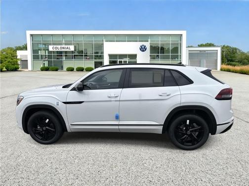 Opal White Pearl 2026 Volkswagen Atlas Cross Sport 2.0T SEL R-Line Black