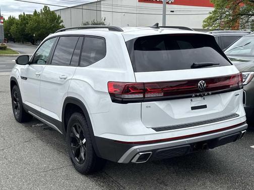 2025 Volkswagen Atlas 2.0T Peak Edition