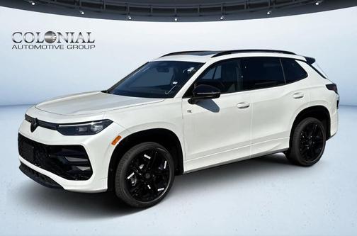 2025 Volkswagen Tiguan 2.0T SE R-Line Black