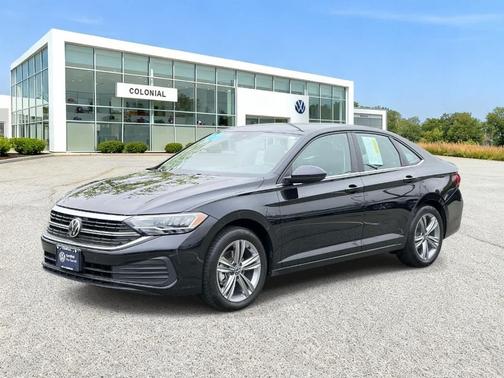 Deep Black Pearl Effect 2023 Volkswagen Jetta 1.5T SE