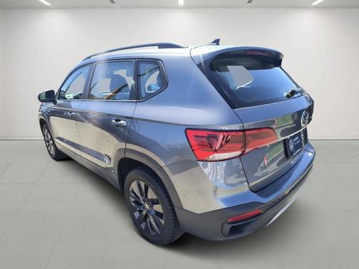 2022 Volkswagen Taos 1.5T S