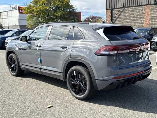 2026 Volkswagen Atlas Cross Sport 2.0T SEL R-Line Black