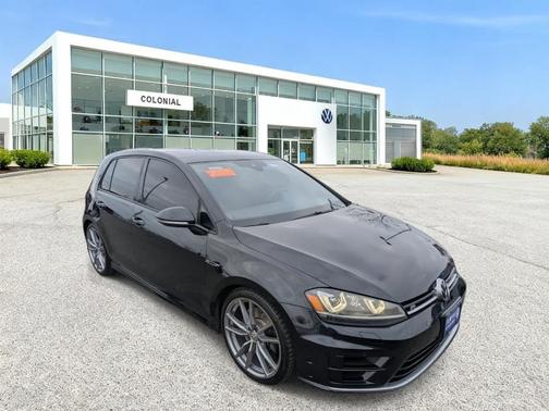 2017 Volkswagen Golf R 4-Door