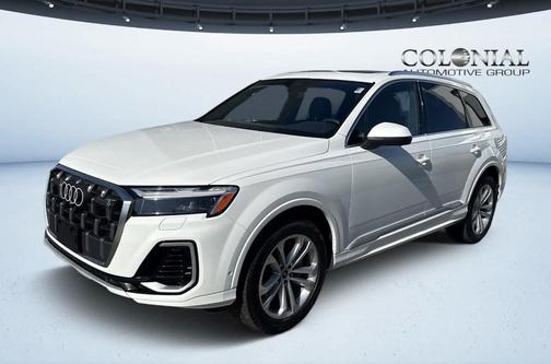 2025 Audi Q7 55 Premium Plus