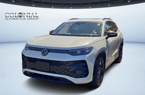 2025 Volkswagen Tiguan 2.0T SE R-Line Black
