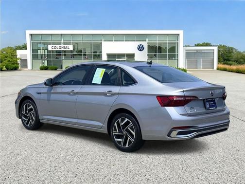 Pyrite Silver Metallic 2022 Volkswagen Jetta 1.5T SEL