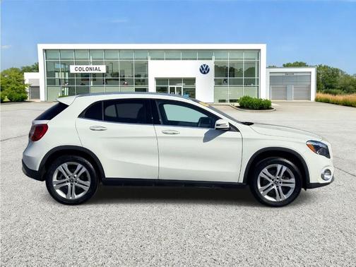 Citrus White 2018 Mercedes-Benz GLA 250 Base 4MATIC