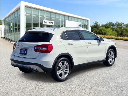 Citrus White 2018 Mercedes-Benz GLA 250 Base 4MATIC