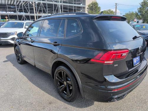 2023 Volkswagen Tiguan 2.0T SE R-Line Black