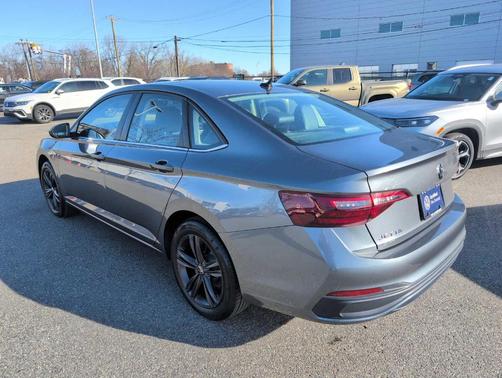 2022 Volkswagen Jetta 1.5T SE