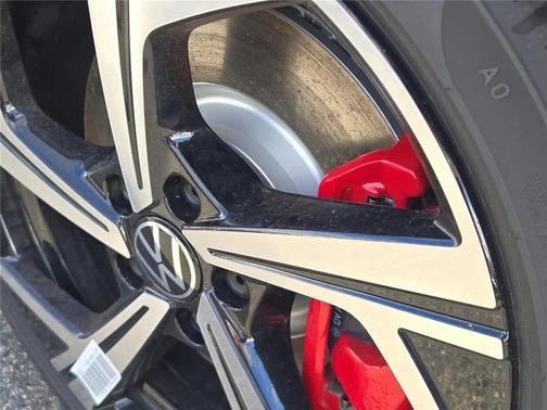 2025 Volkswagen Golf GTI 2.0T SE