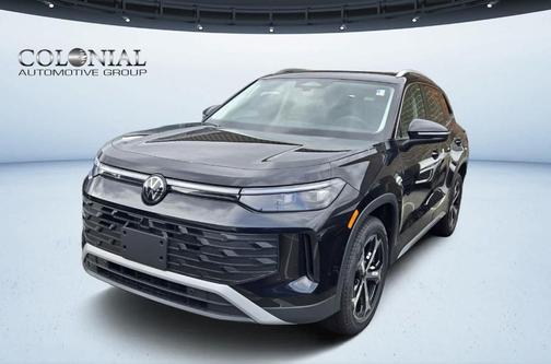 2025 Volkswagen Tiguan 2.0T SE