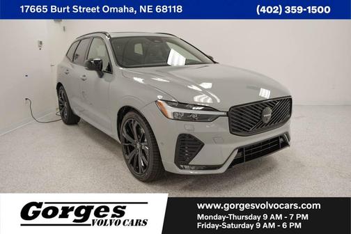 2026 Volvo XC60 B5 Ultra Black Edition