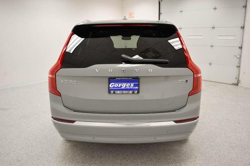 2024 Volvo XC90 B5 Plus Bright Theme