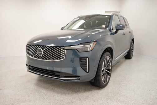 2025 Volvo XC90 B6 Plus 7-Seater