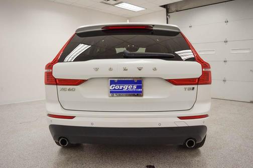 White 2020 Volvo XC60 T5 Momentum