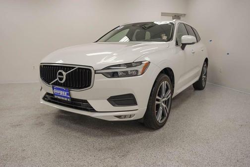 2021 Volvo XC60 T5 Momentum