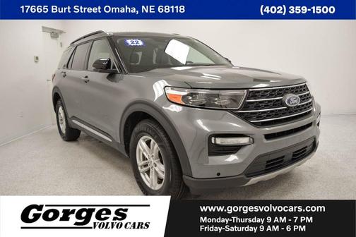 Gray Metallic 2022 Ford Explorer XLT