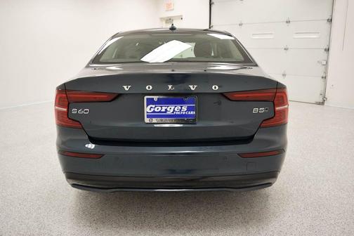 2024 Volvo S60 B5 Plus Dark Theme