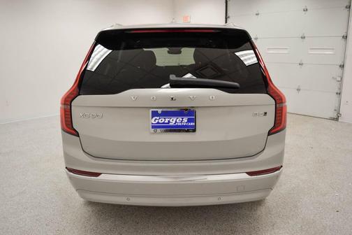 2025 Volvo XC90 B5 2025.5 PLUS 7-SEATER