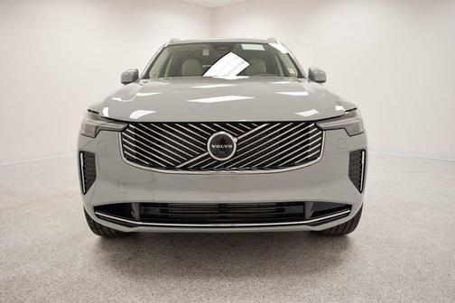 2025 Volvo XC90 Plug-In Hybrid T8 Ultra 7-Seater