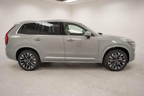 2025 Volvo XC90 Plug-In Hybrid T8 Ultra 7-Seater