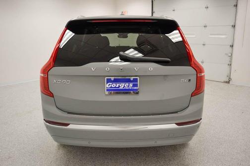 2024 Volvo XC90 B6 Plus Bright Theme 7-Seater