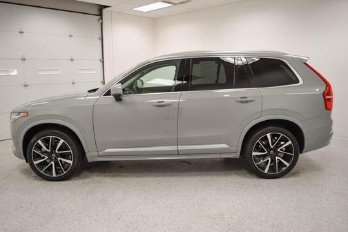 2024 Volvo XC90 B6 Plus Bright Theme 7-Seater