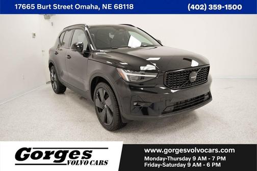 2026 Volvo XC40 B5 Ultra Black Edition