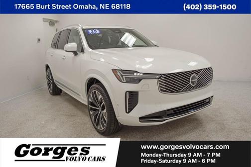 2025 Volvo XC90 B6 Plus 7-Seater