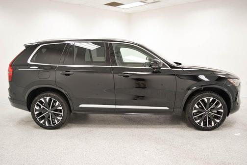 2025 Volvo XC90 B6 Plus 7-Seater